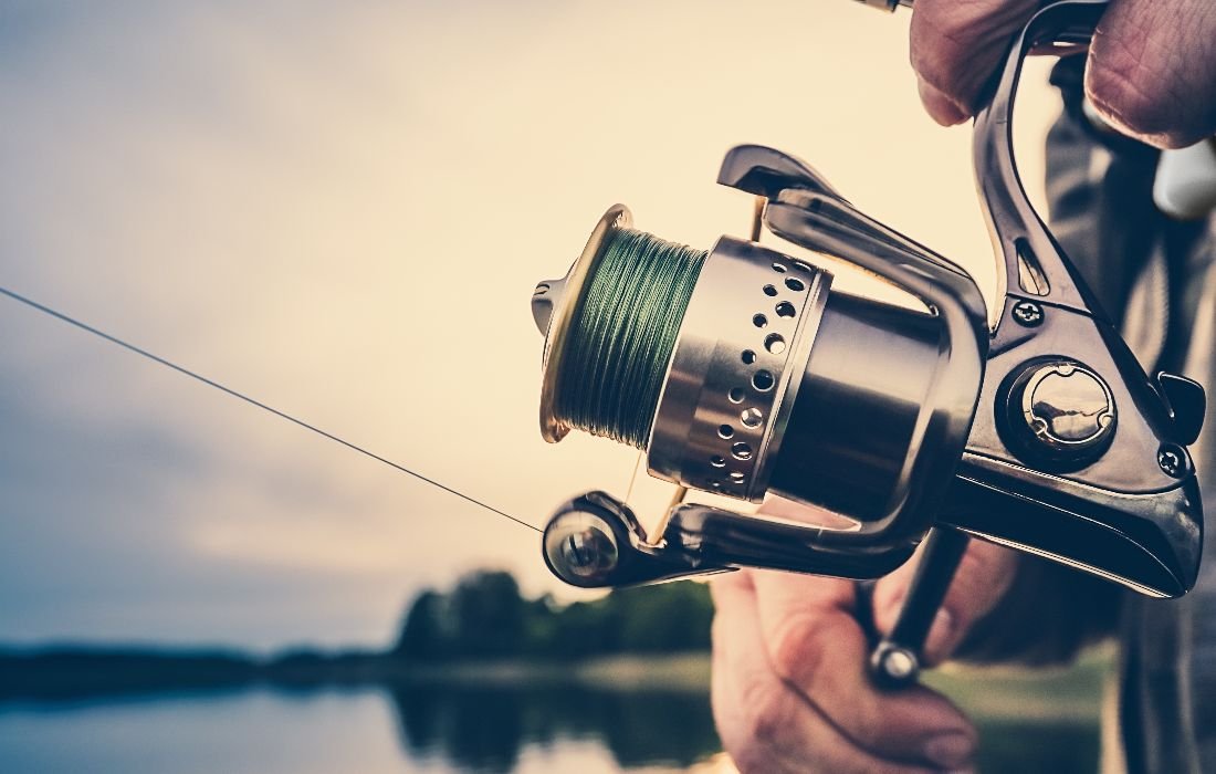 How to String a Fishing Pole 